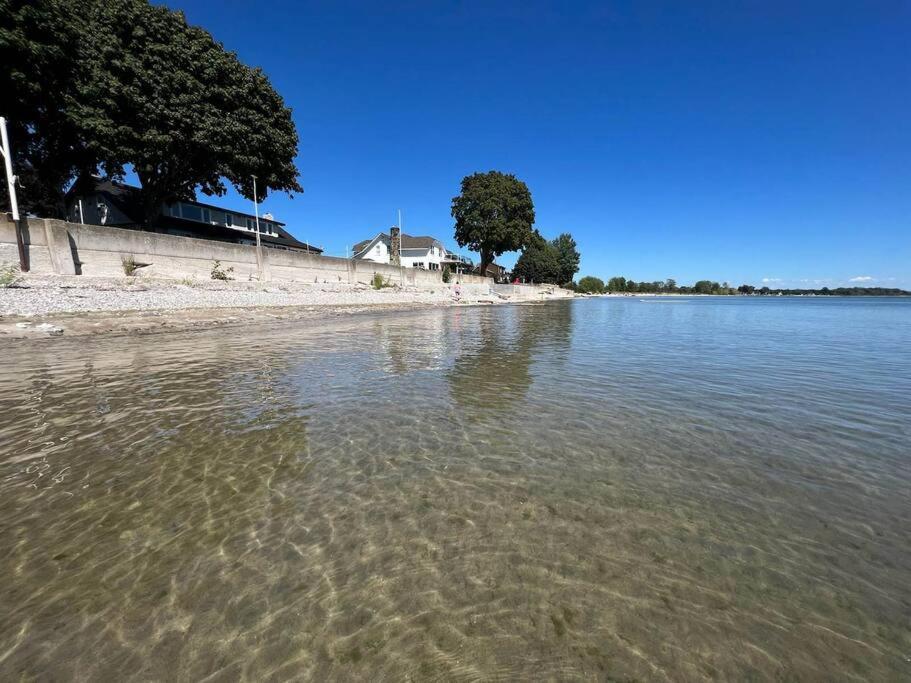 Beach House In Niagara Wainfleet Εξωτερικό φωτογραφία